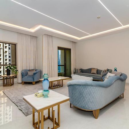 Usmans 4Bdrm Jbr Sadaf Next To Ritz Carlton Walk Apartment Дубай Екстериор снимка